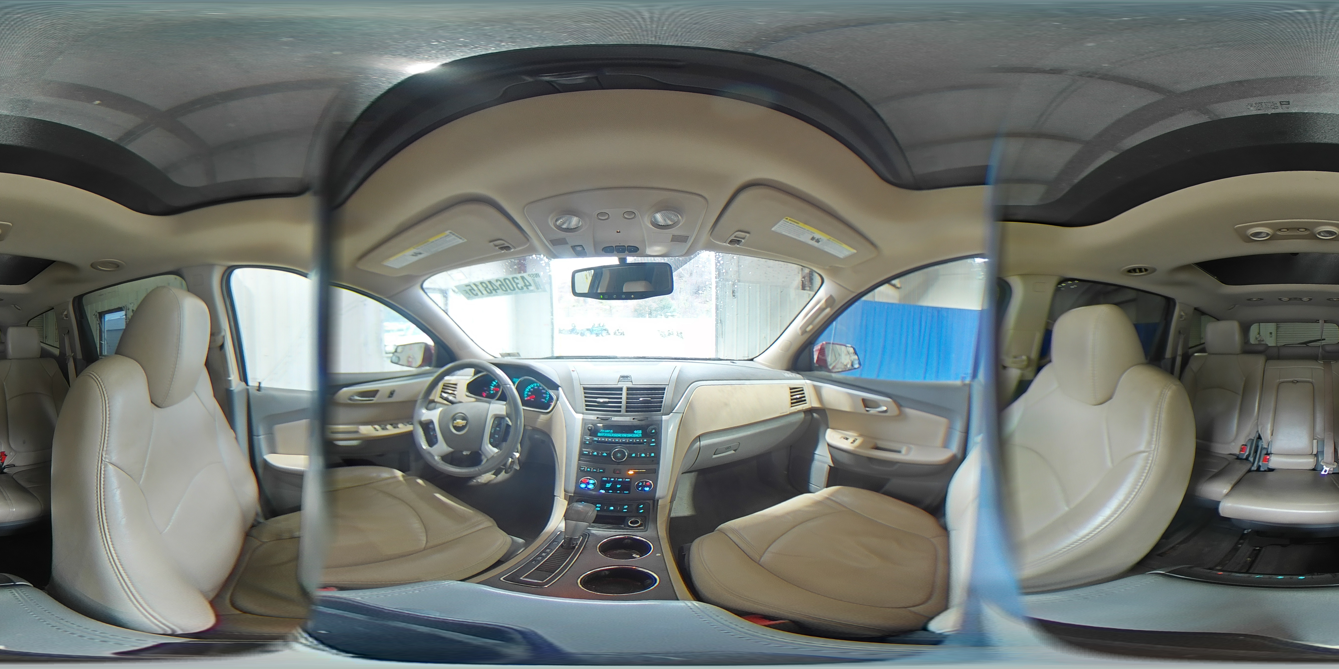 2011 Chevrolet Traverse - Image 13