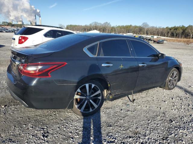  NISSAN ALTIMA 2017 Czarny