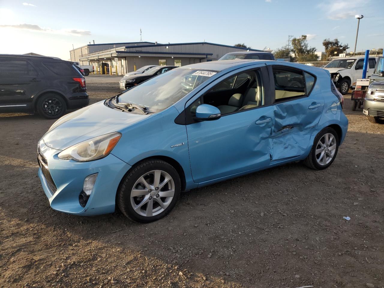 VIN JTDKDTB37F1113680 2015 TOYOTA PRIUS no.1