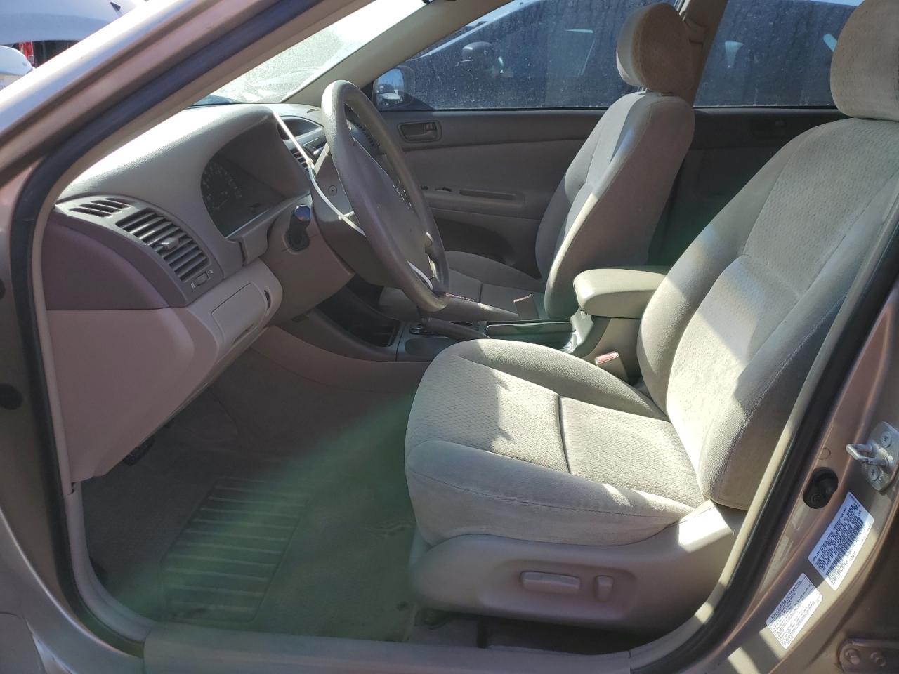 2002 Toyota Camry - Image 7