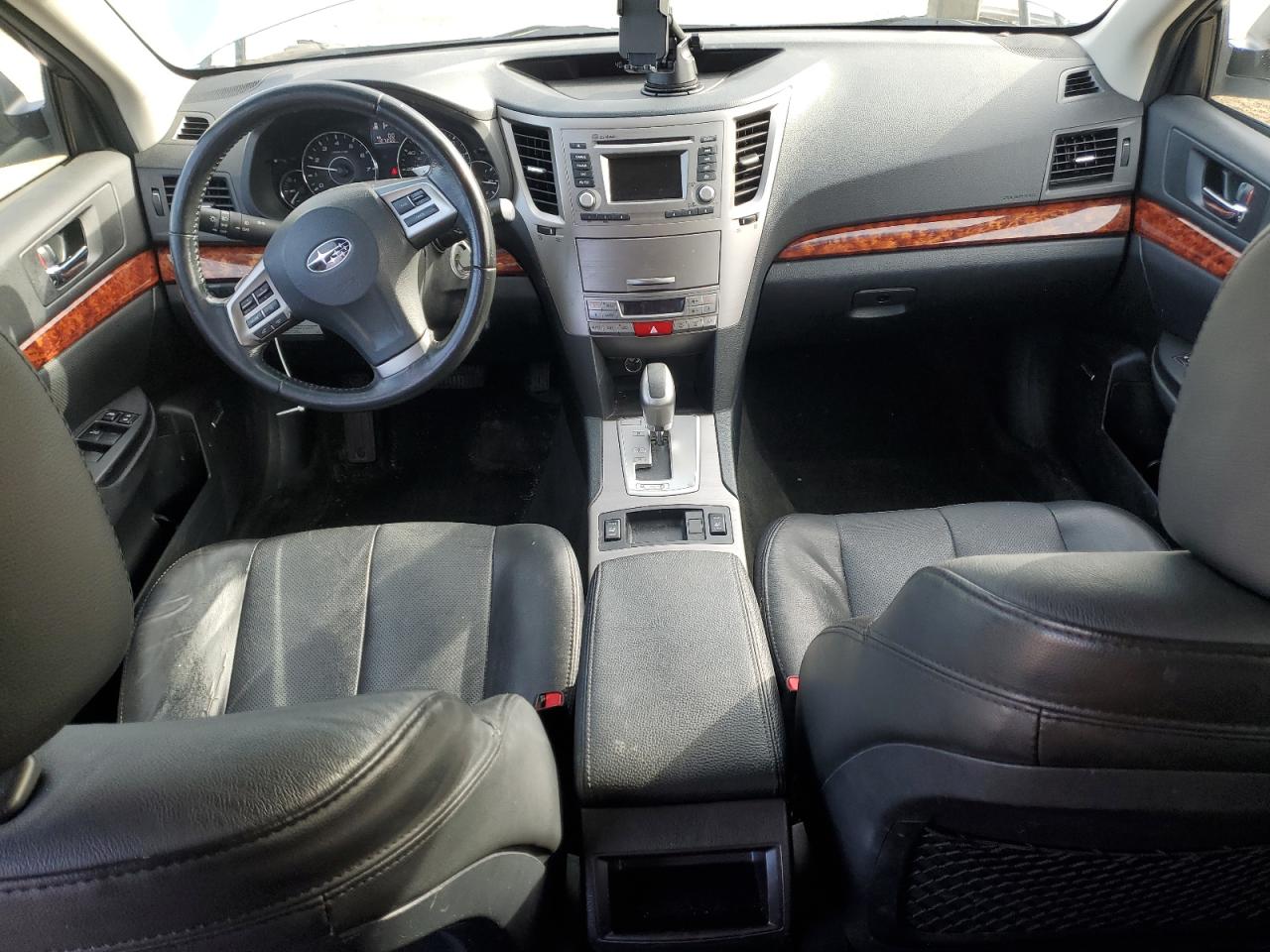 2012 Subaru Outback - Image 8