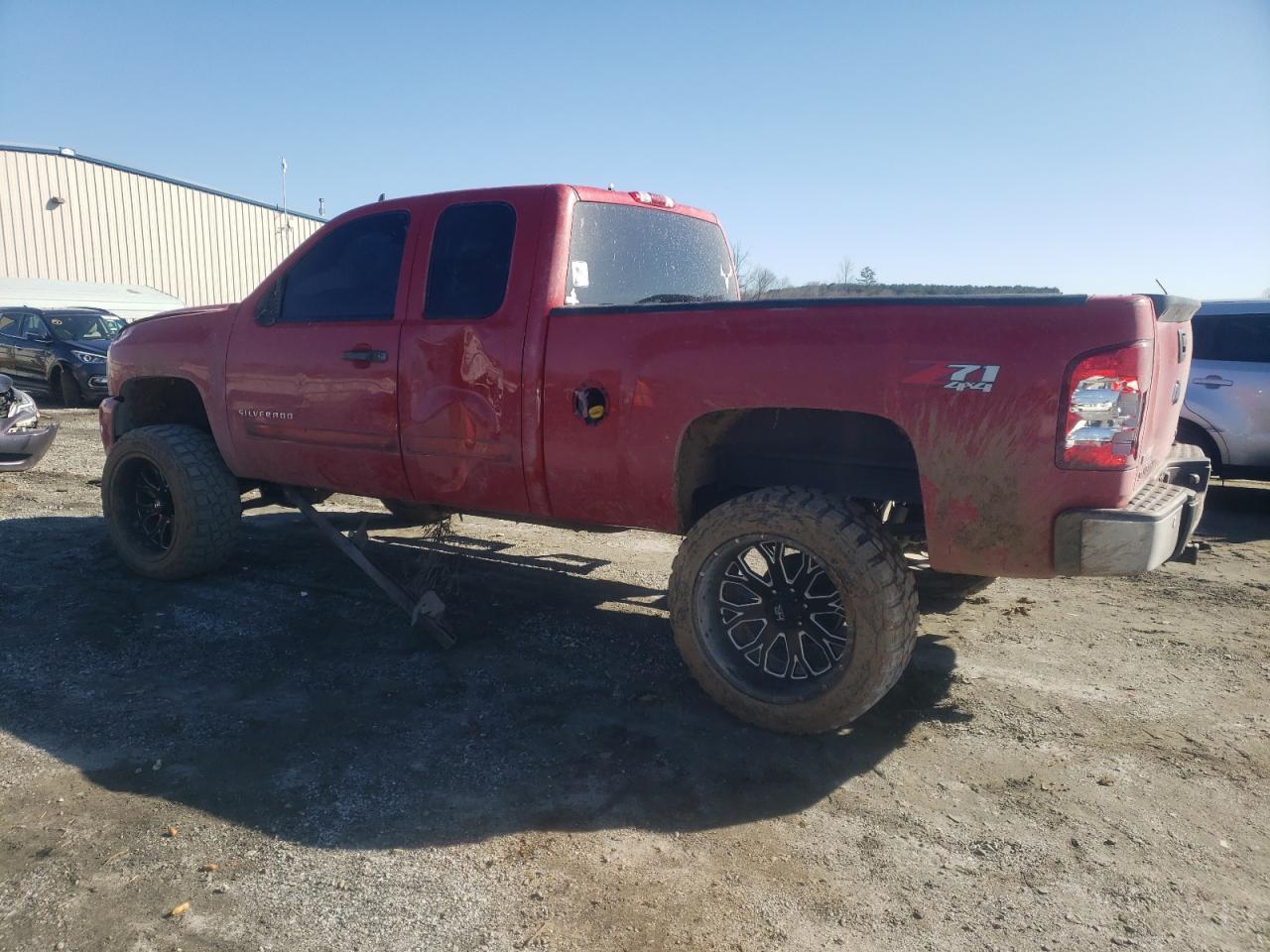 2011 Chevrolet Silverado - Image 2