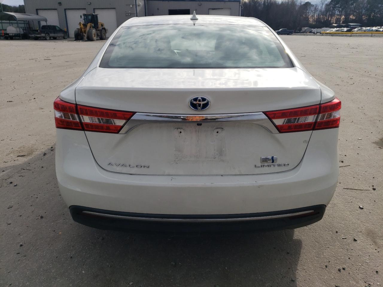 2013 Toyota Avalon - Image 6