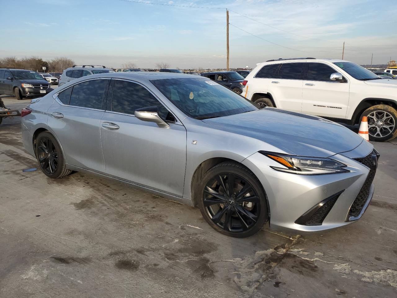2022 Lexus ES - Image 4