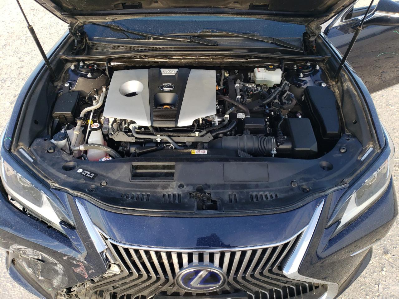 2020 Lexus ES - Image 11