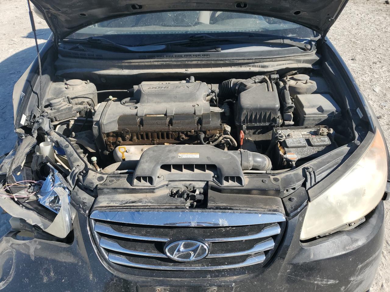 2010 Hyundai Elantra - Image 13