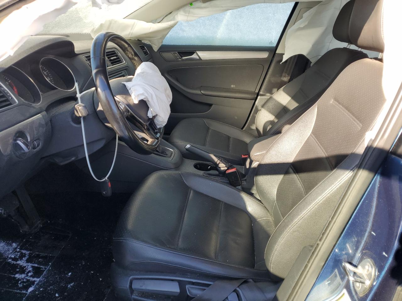 2017 Volkswagen Jetta - Image 7