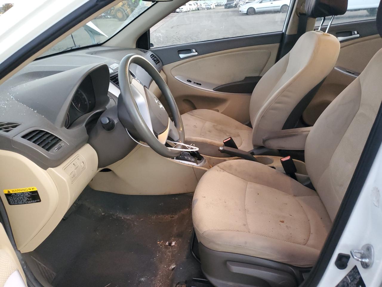 2014 Hyundai Accent - Image 7