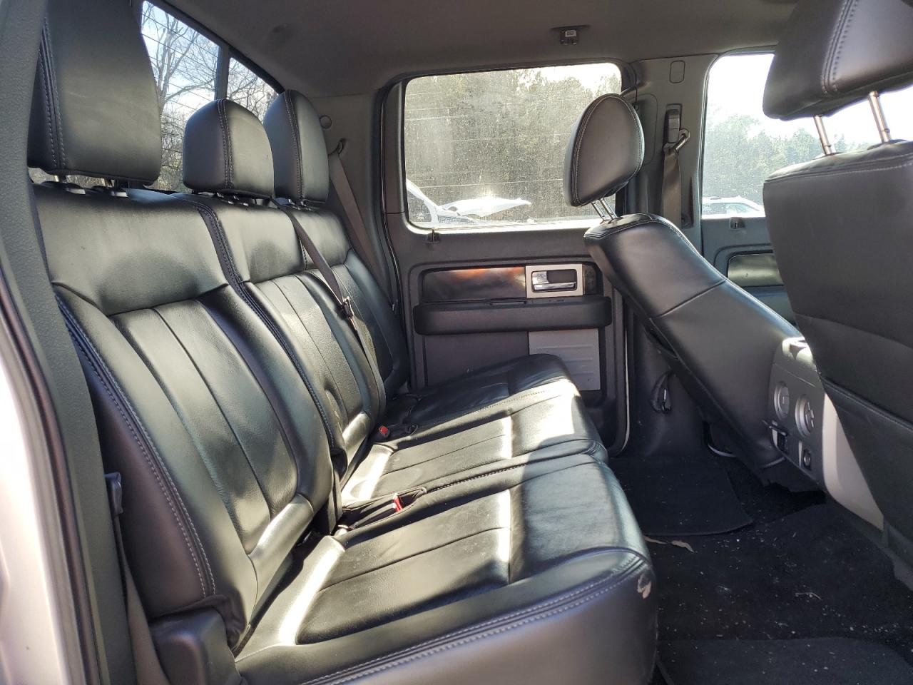 2011 Ford F-150 - Image 10
