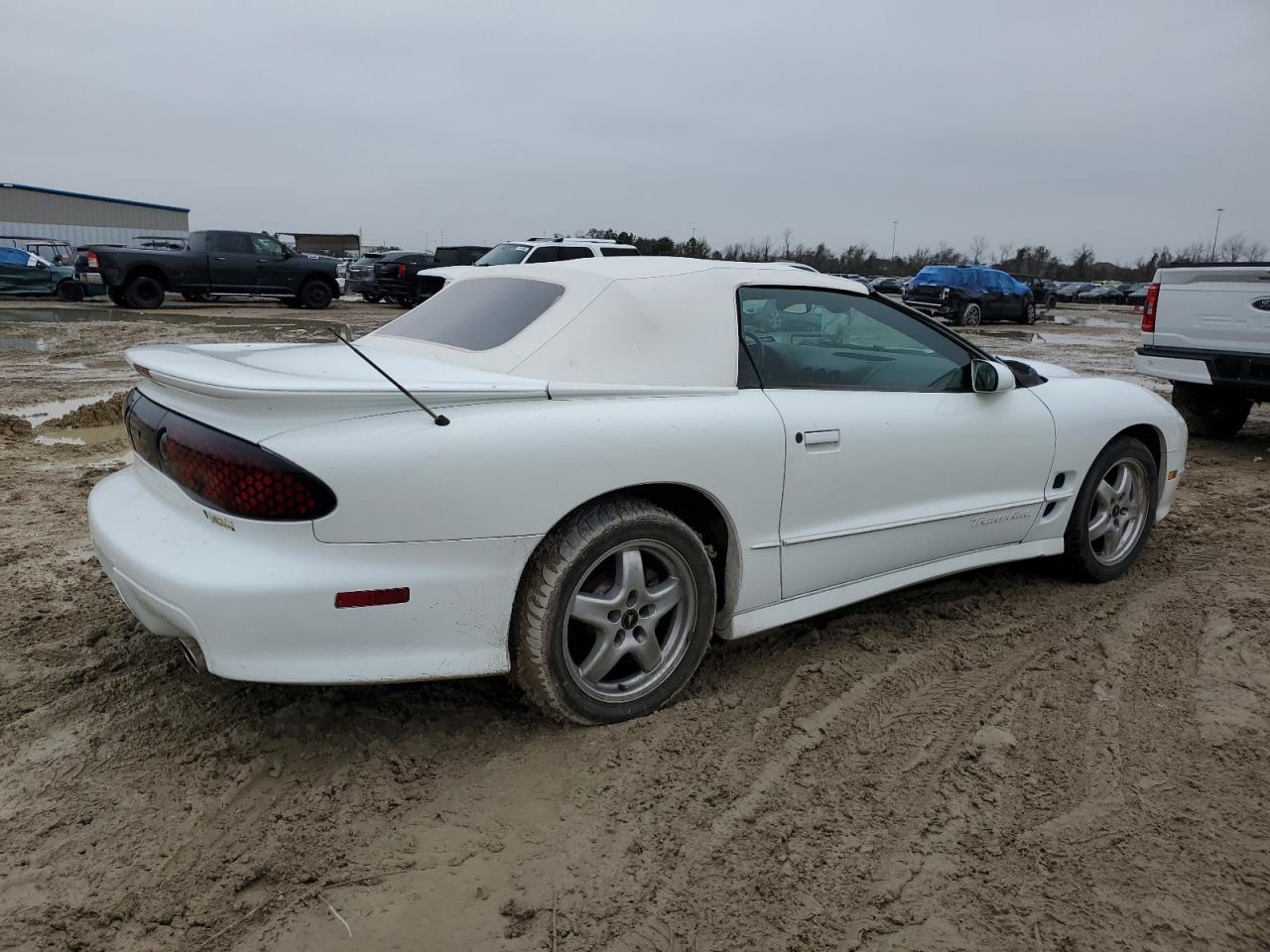 2002 Pontiac Firebird - Image 3
