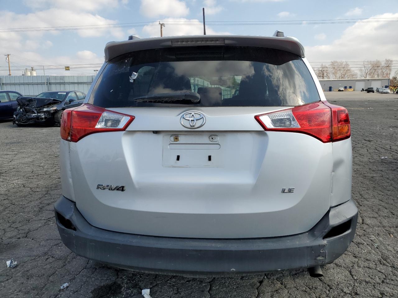 2015 Toyota RAV 4 - Image 6
