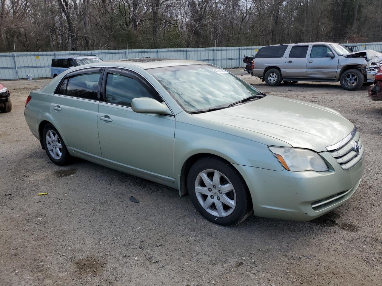 2006 Toyota Avalon - Image 4