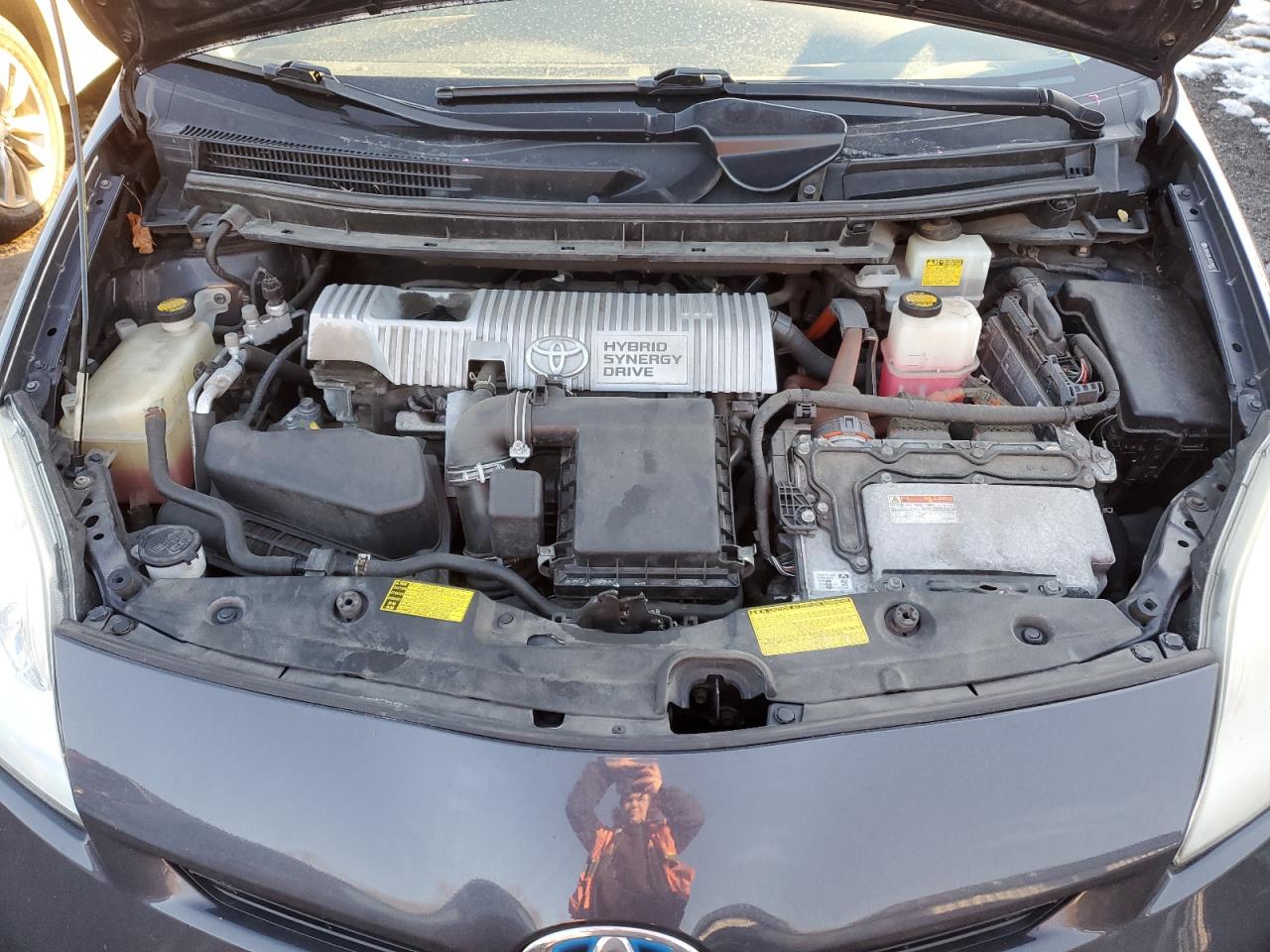 2012 Toyota Prius - Image 11