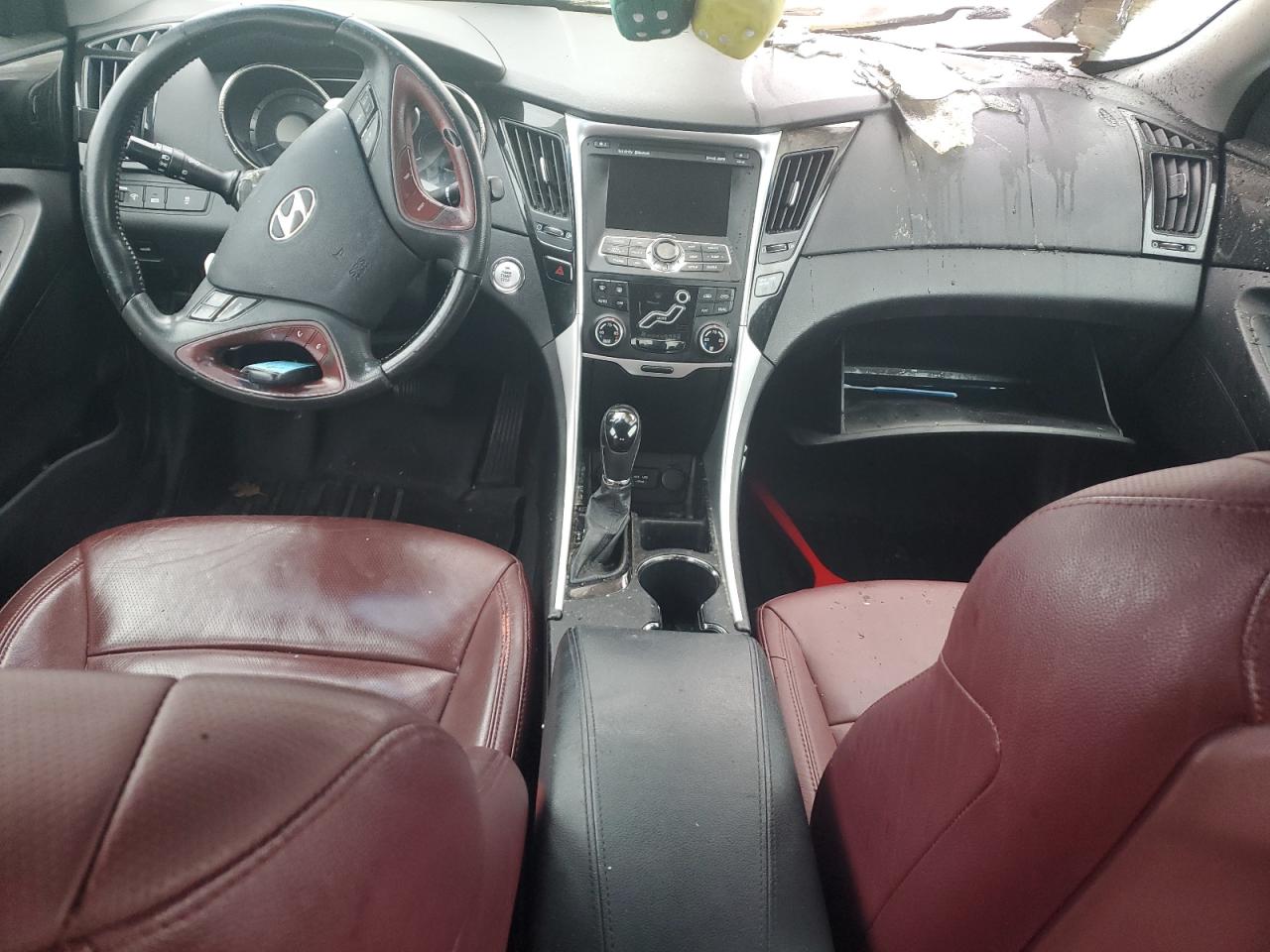 2011 Hyundai Sonata - Image 8