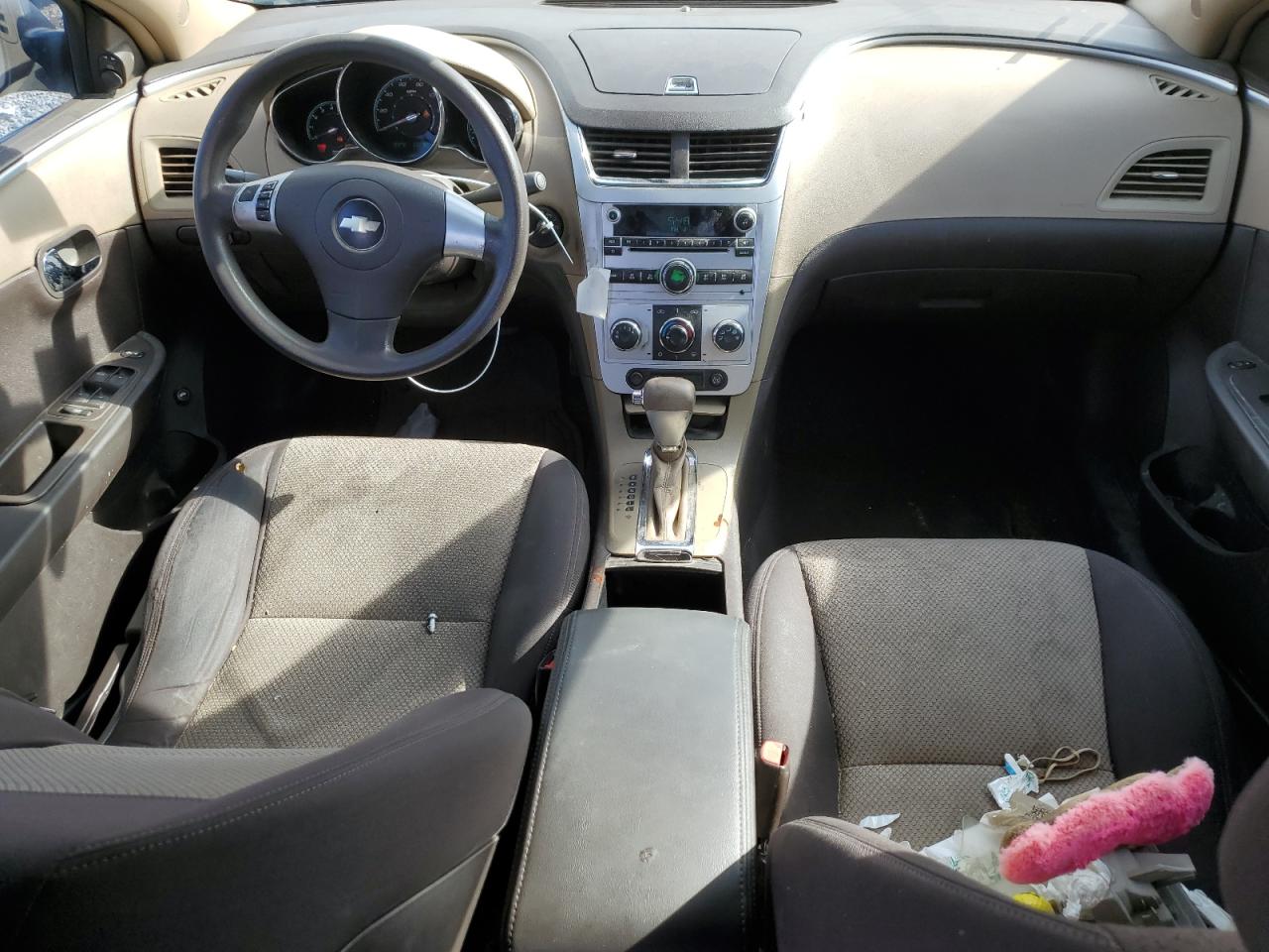 2009 Chevrolet Malibu - Image 8