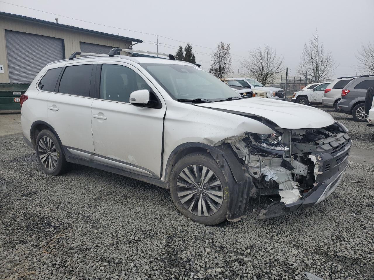 2020 Mitsubishi Outlander - Image 4
