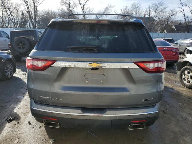  CHEVROLET TRAVERSE 2018 Srebrny