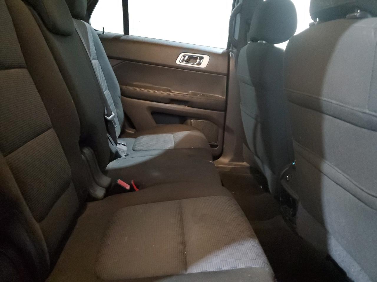 2015 Ford Explorer - Image 10