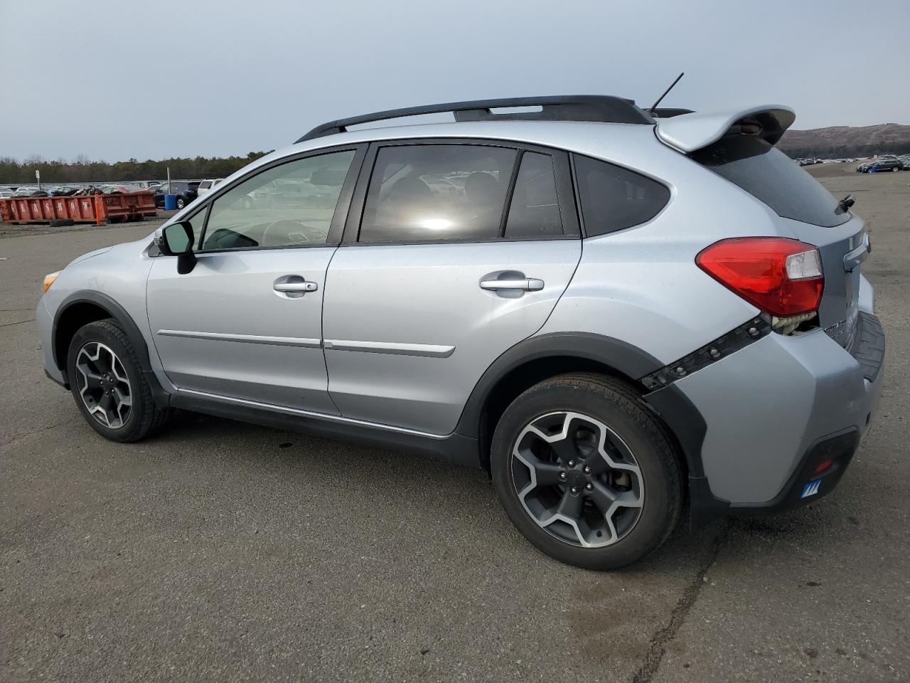 2015 Subaru XV - Image 2