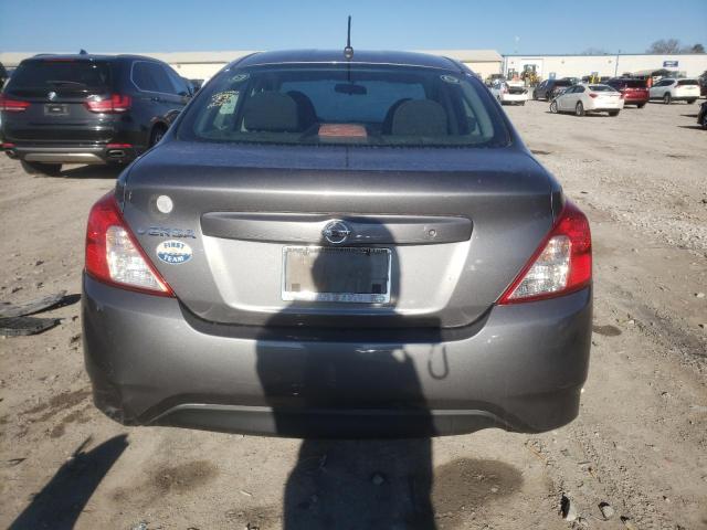 Sedans NISSAN VERSA 2016 Gray