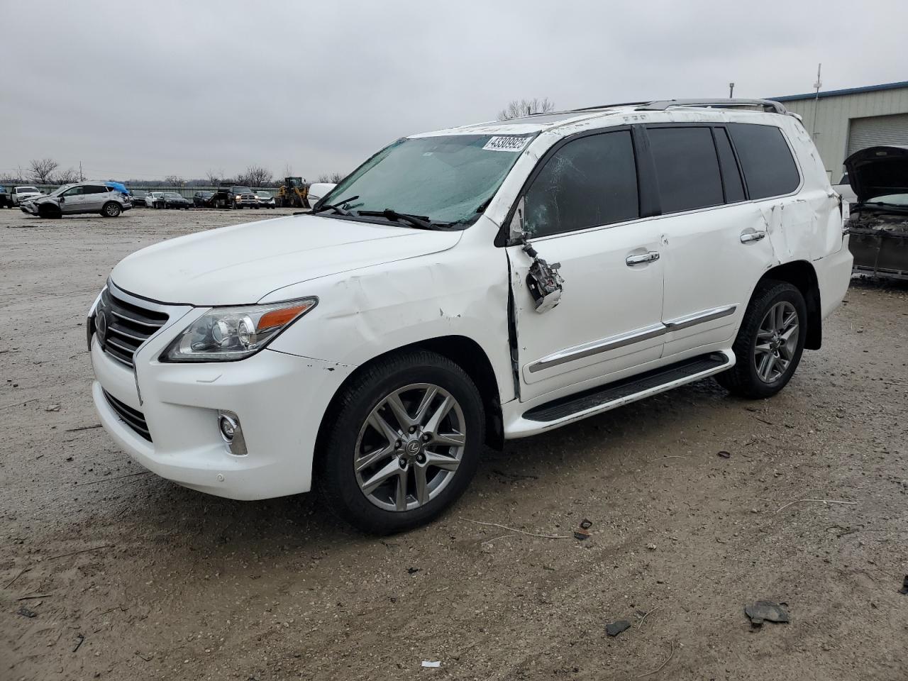 Kansas City, KS에서 판매 중인 2015 Lexus Lx 570 - Rollover