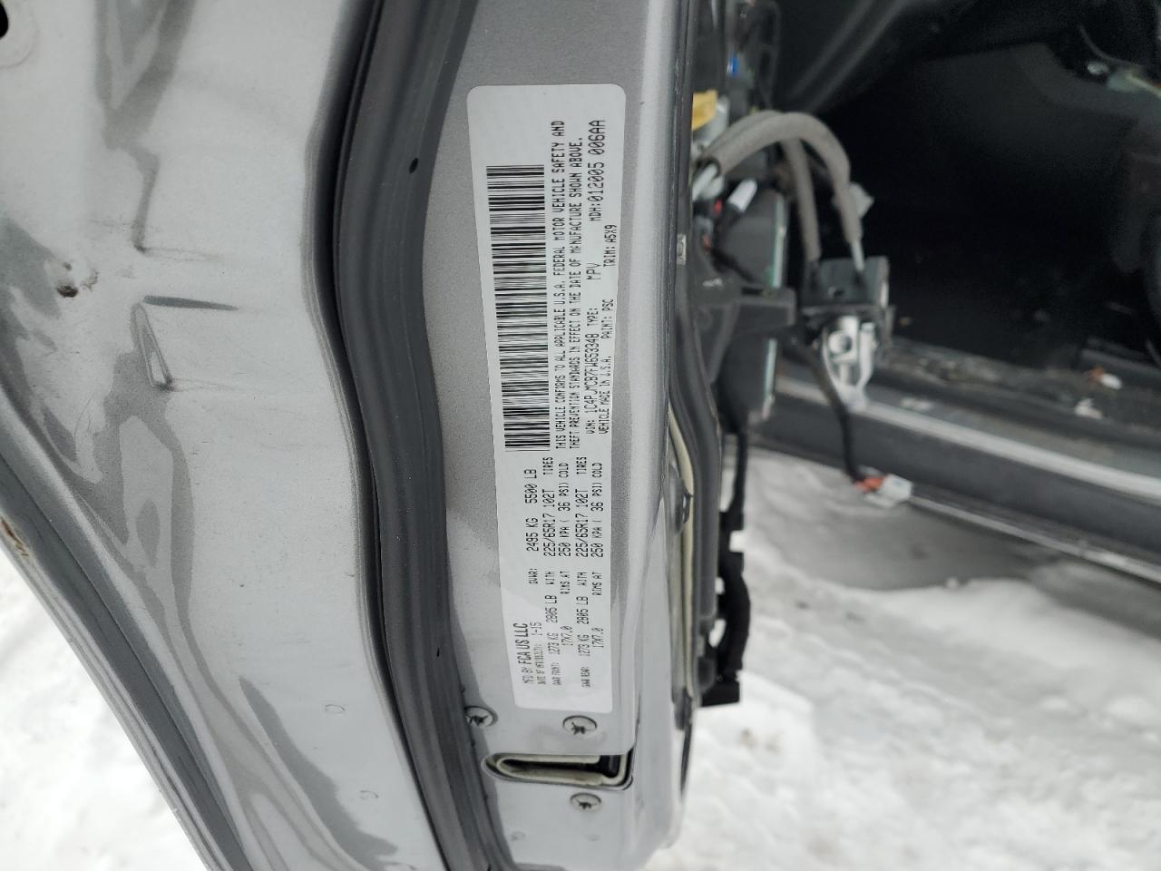 2015 Jeep Grand Cherokee - Image 13