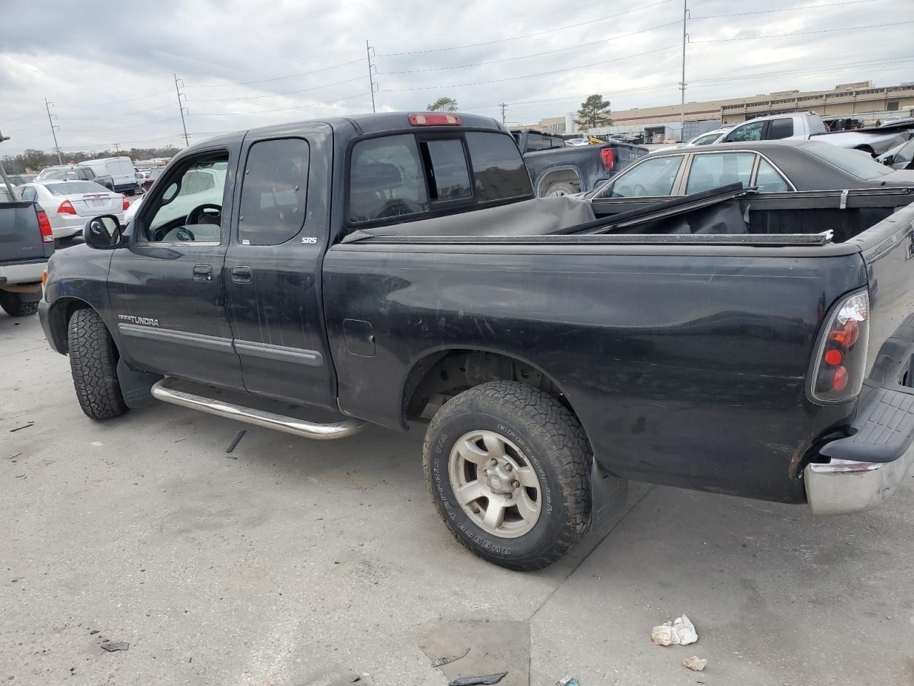 2004 Toyota Tundra - Image 2