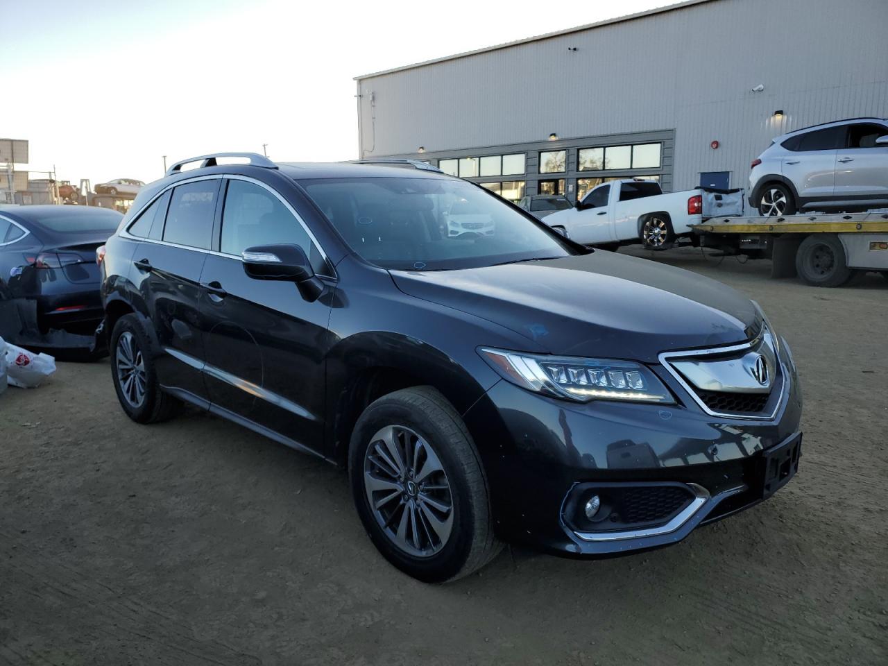 VIN 5J8TB4H74GL003252 2016 ACURA RDX no.4