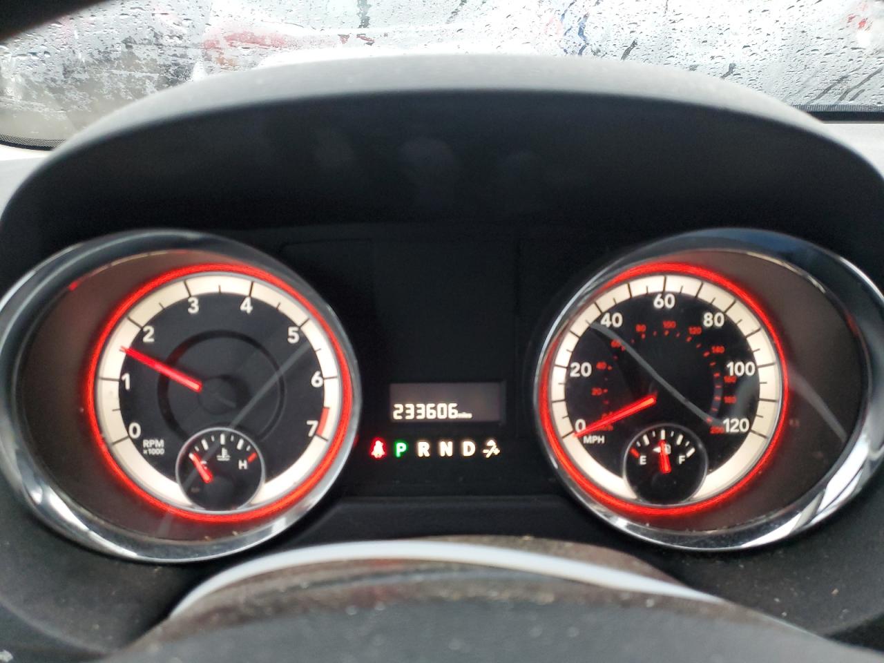 2016 Dodge Caravan - Image 9