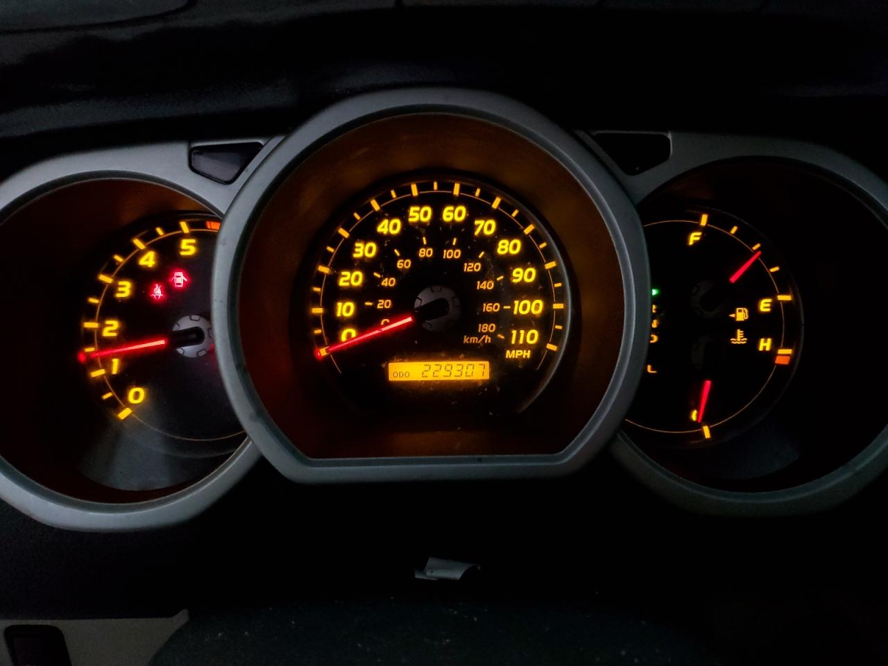2005 Toyota 4Runner - Image 9