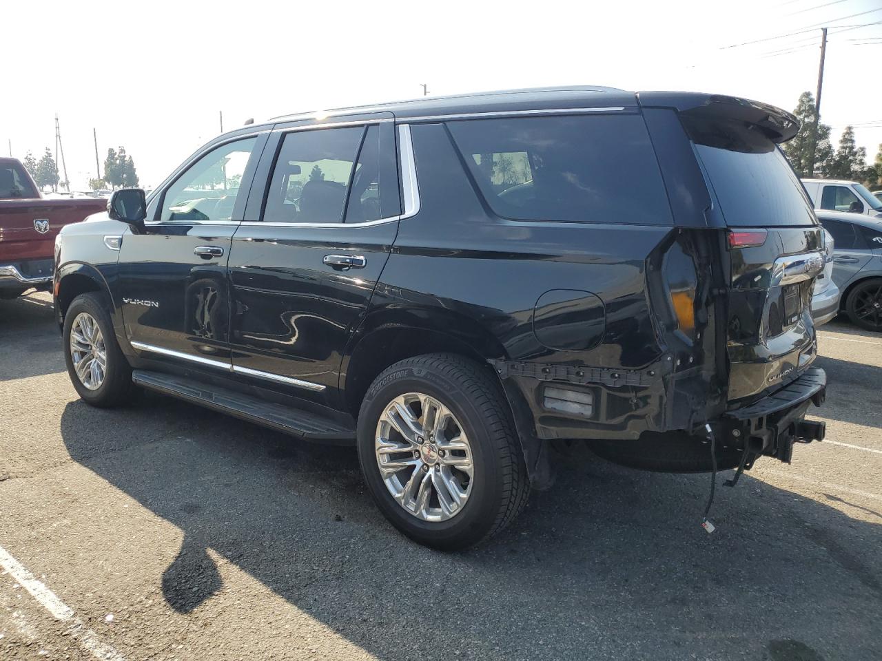 2021 GMC Yukon - Image 2