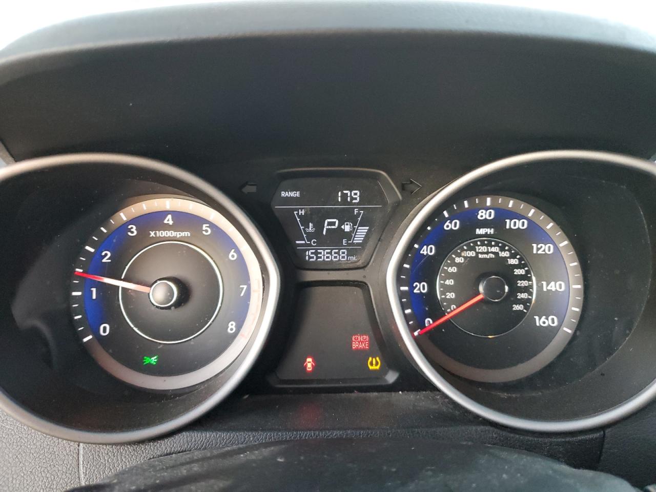 2016 Hyundai Elantra - Image 9