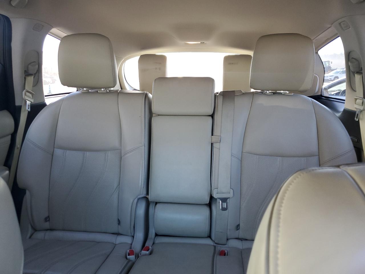 2016 Infiniti QX60 - Image 10