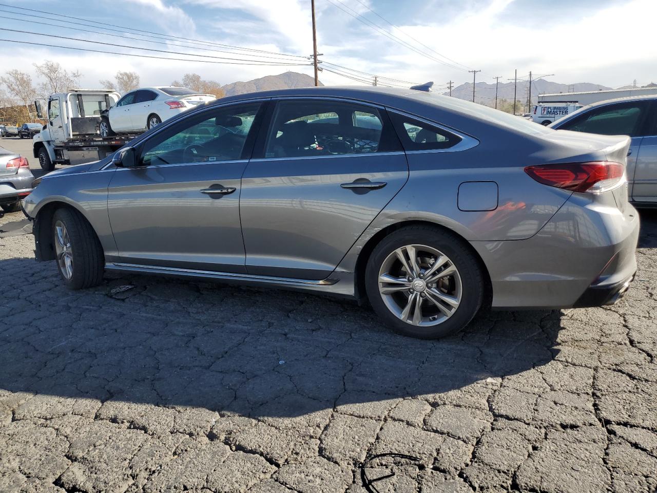 2019 Hyundai Sonata - Image 2