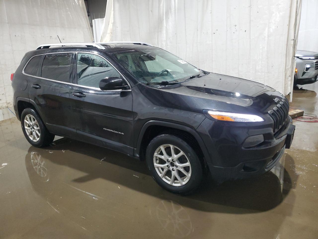 2015 Jeep Grand Cherokee - Image 4