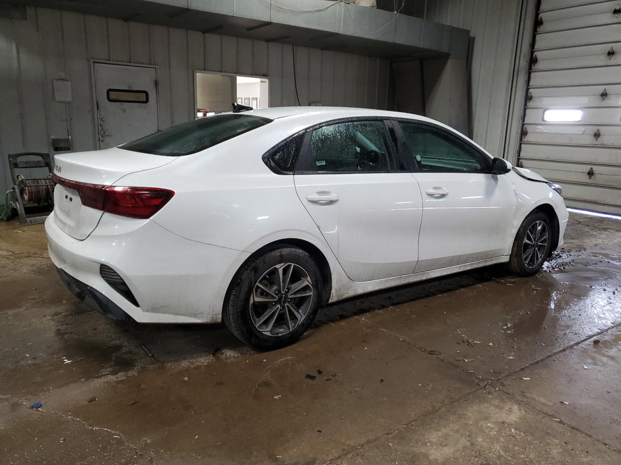 2024 Kia Forte - Image 3