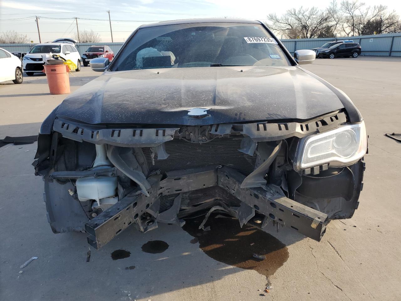 VIN 2C3CCADG1EH303863 2014 CHRYSLER 300 no.5