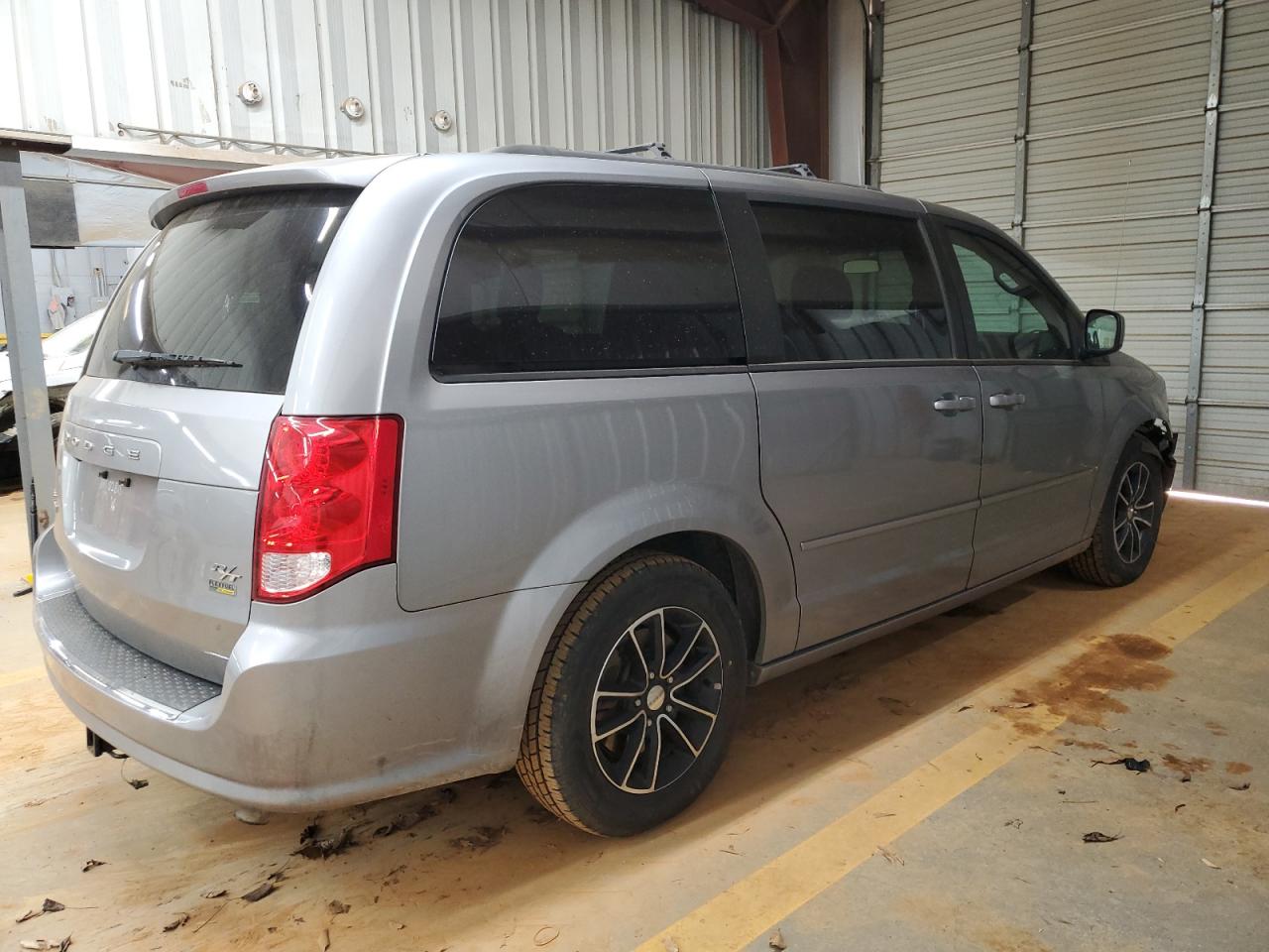 2016 Dodge Caravan - Image 3