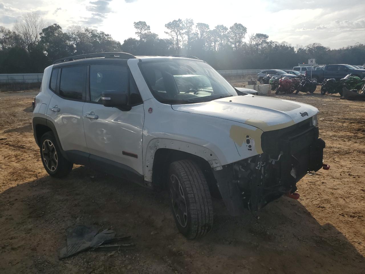 2016 Jeep Renegade - Image 4