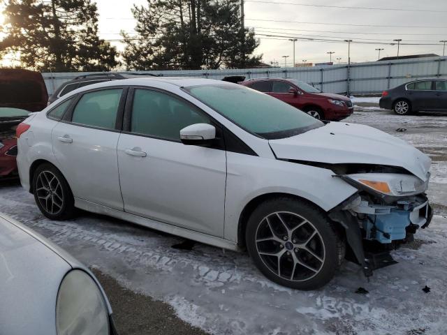  FORD FOCUS 2015 Белый