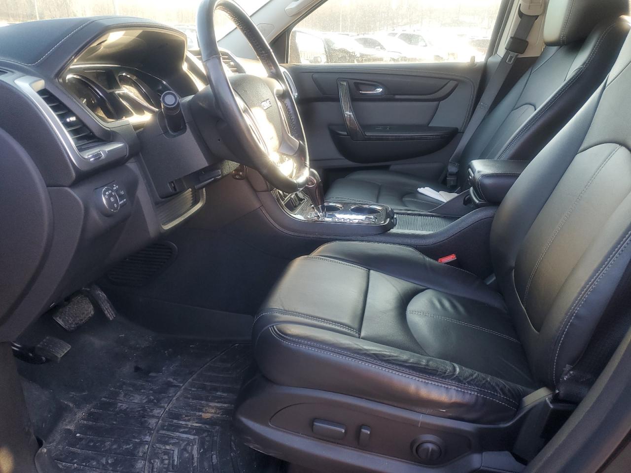 2017 GMC Acadia - Image 7