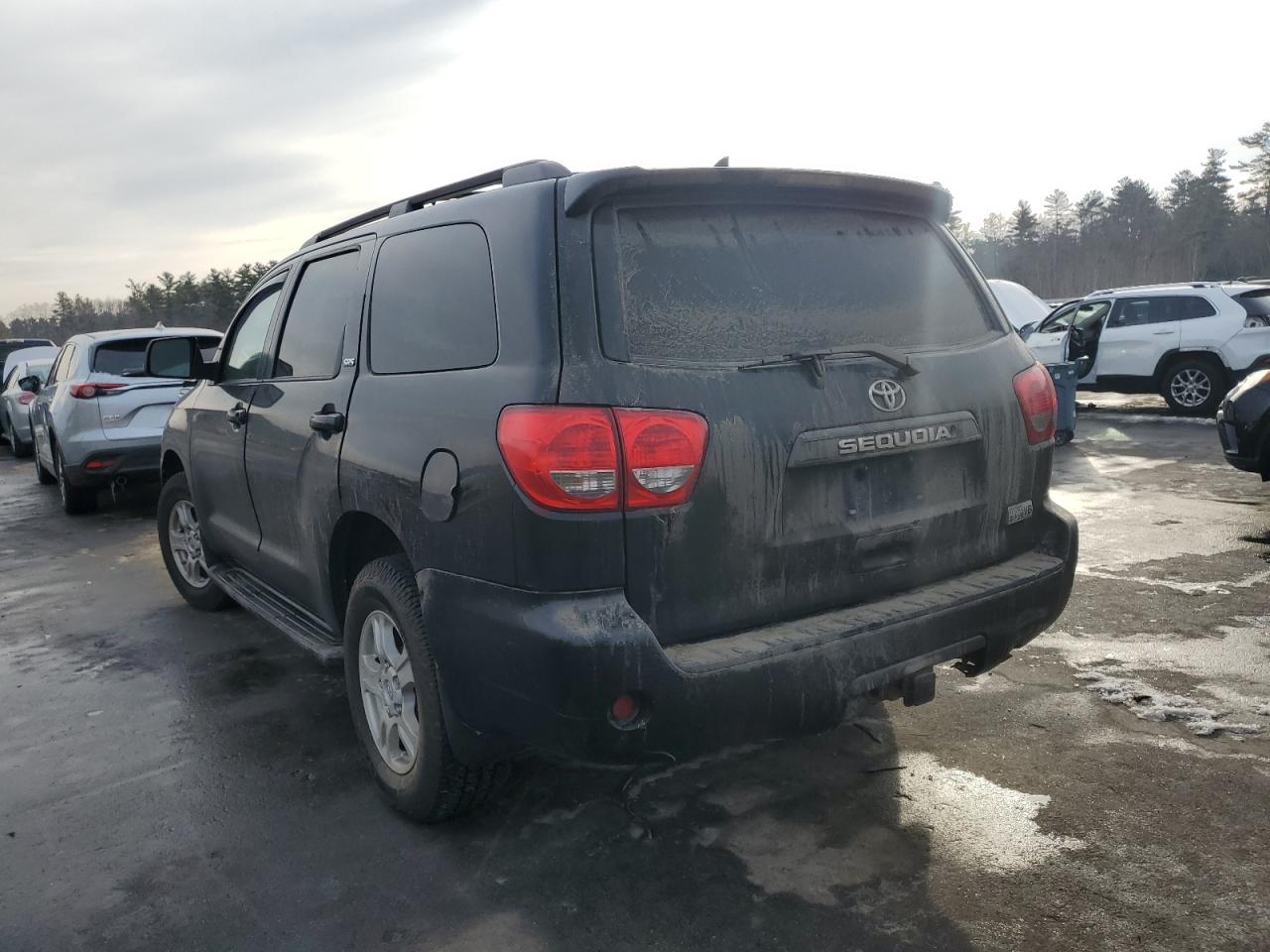 2016 Toyota Sequoia - Image 2
