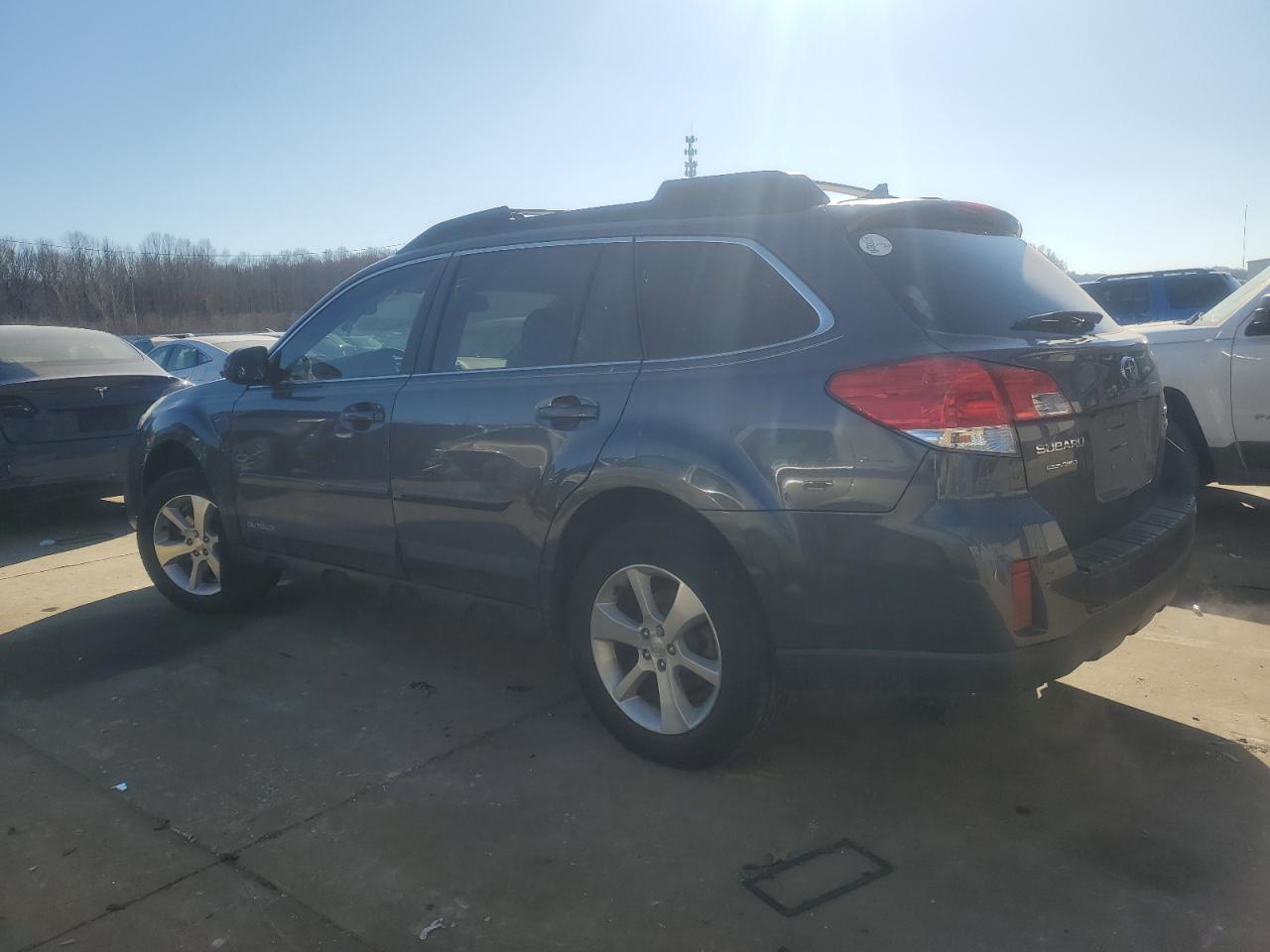 2014 Subaru Outback - Image 2