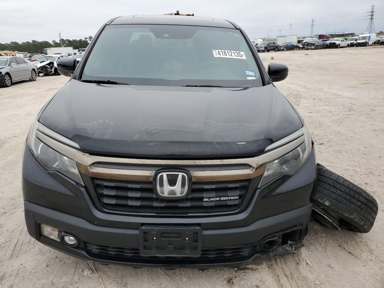 2017 Honda Ridgeline - Image 5