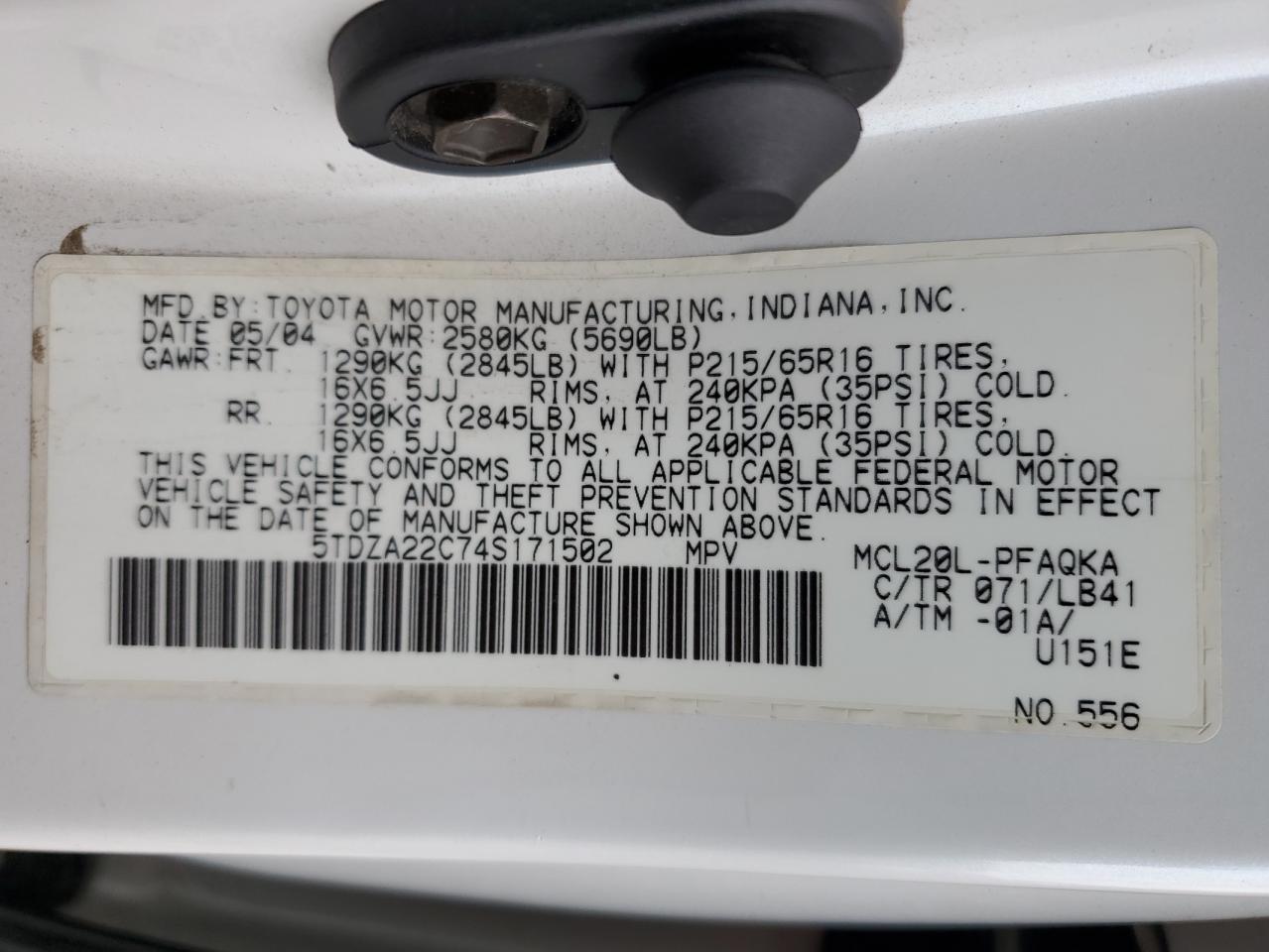 2004 Toyota Sienna - Image 13