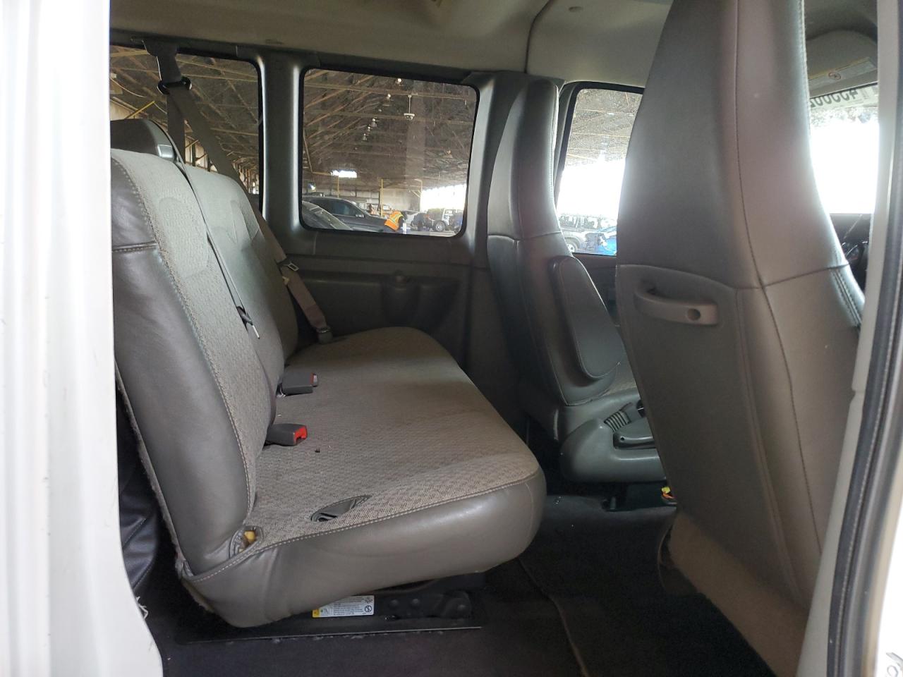 2019 Chevrolet Express - Image 11