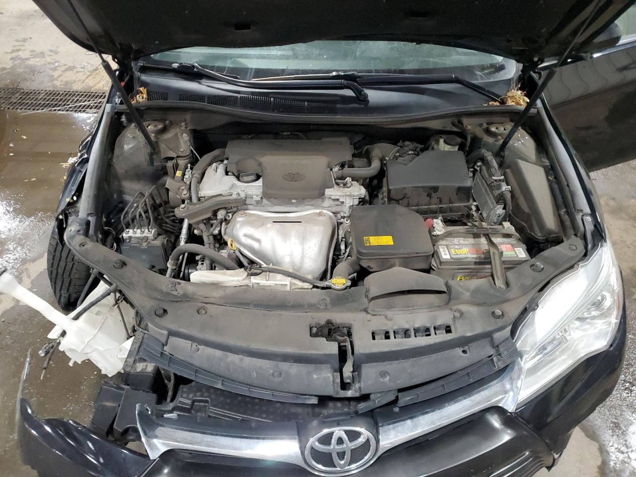2015 Toyota Camry - Image 12