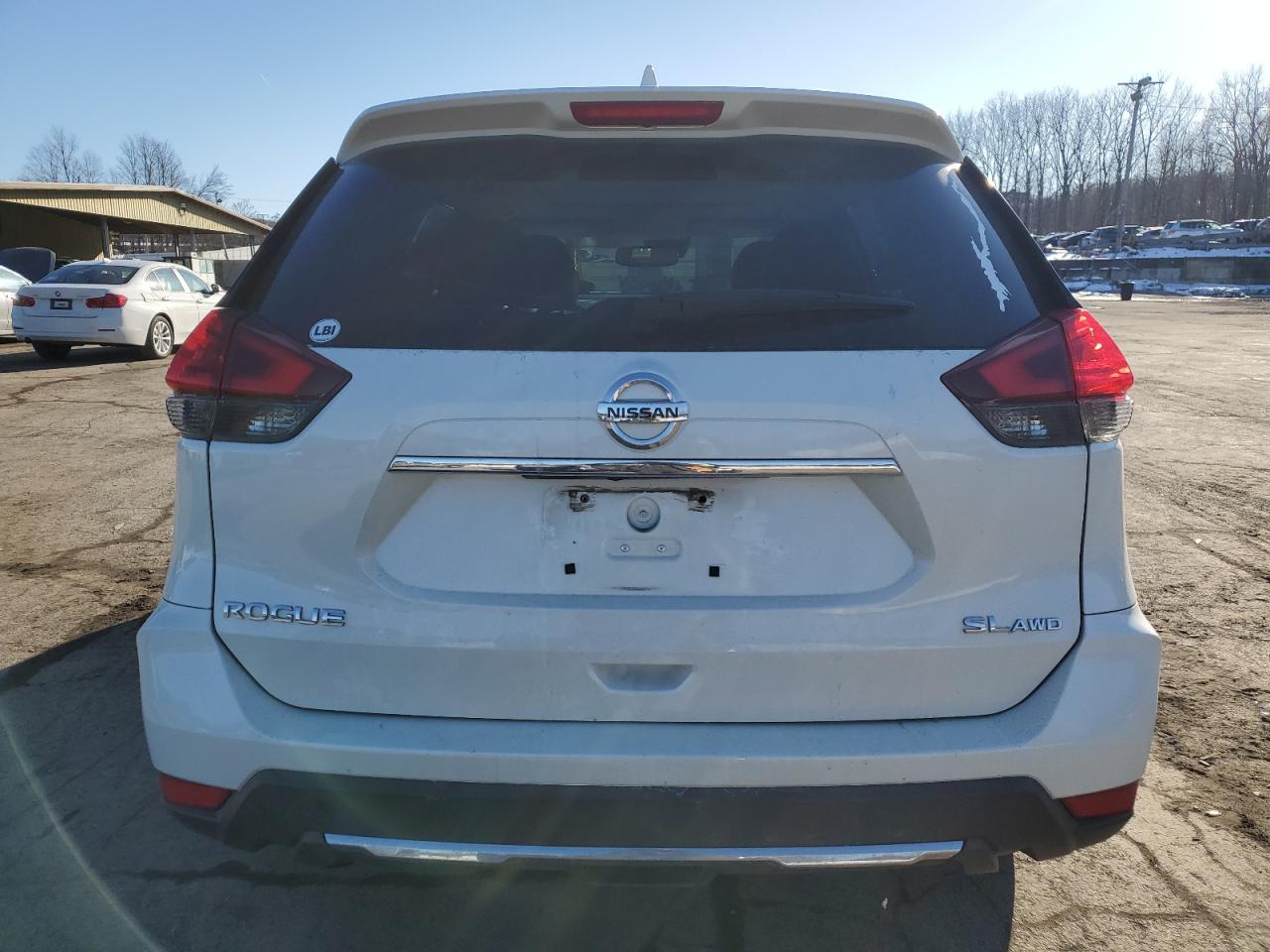 2017 Nissan Rogue - Image 6