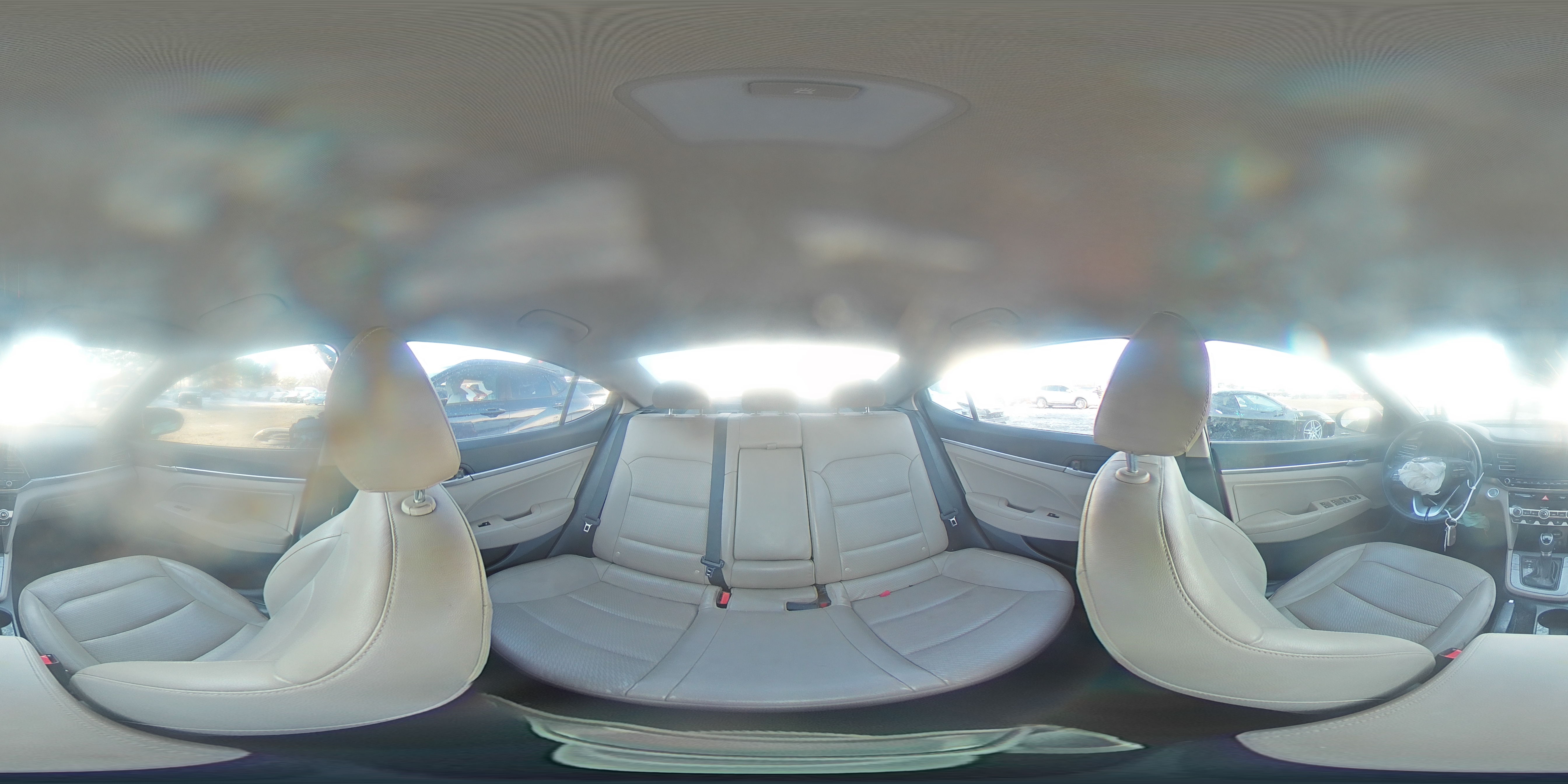 2019 Hyundai Elantra - Image 14