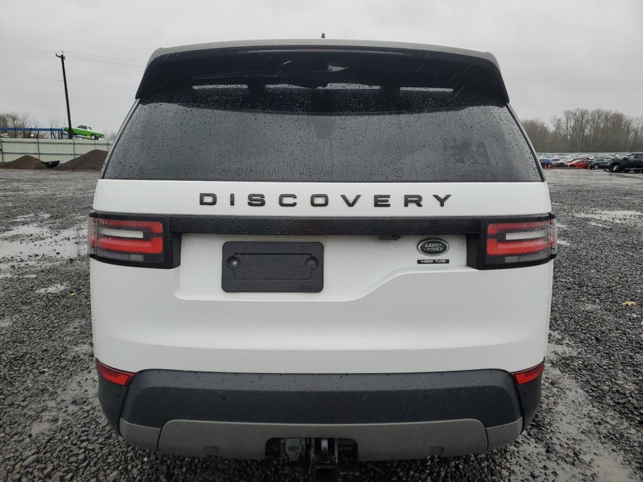 2017 Land Rover Discovery - Image 6